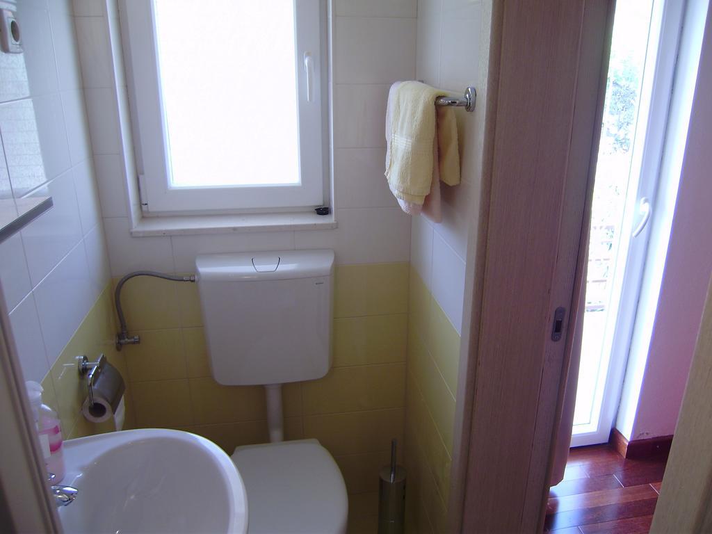 Apartment Lenka *