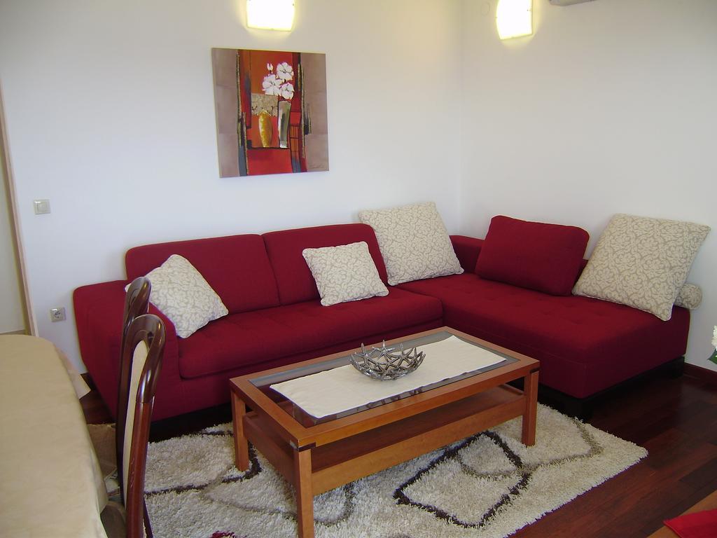 Apartment Lenka *