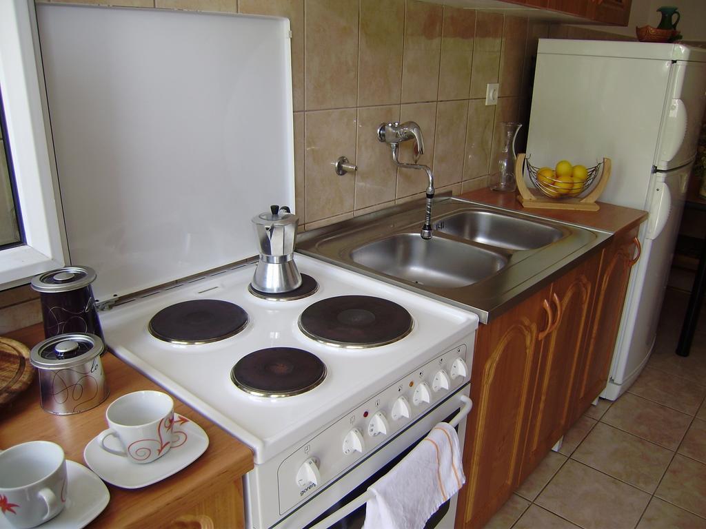 Apartment Lenka *